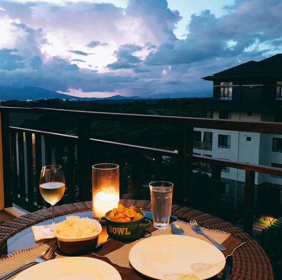 Anvaya Cove Penthouse Unit 10-2 Br. Leilighet Morong  Eksteriør bilde