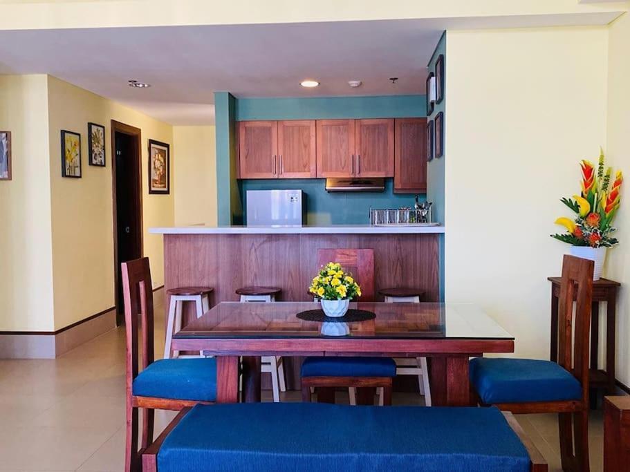 Anvaya Cove Penthouse Unit 10-2 Br. Leilighet Morong  Eksteriør bilde